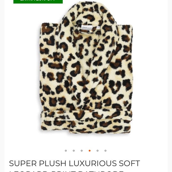 Leopard Robe - Picture 2 of 9